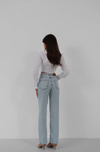 High Waist Mom Jeanss