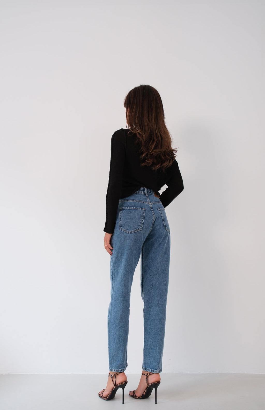 High Waist Slim Leg Blue Jeanss