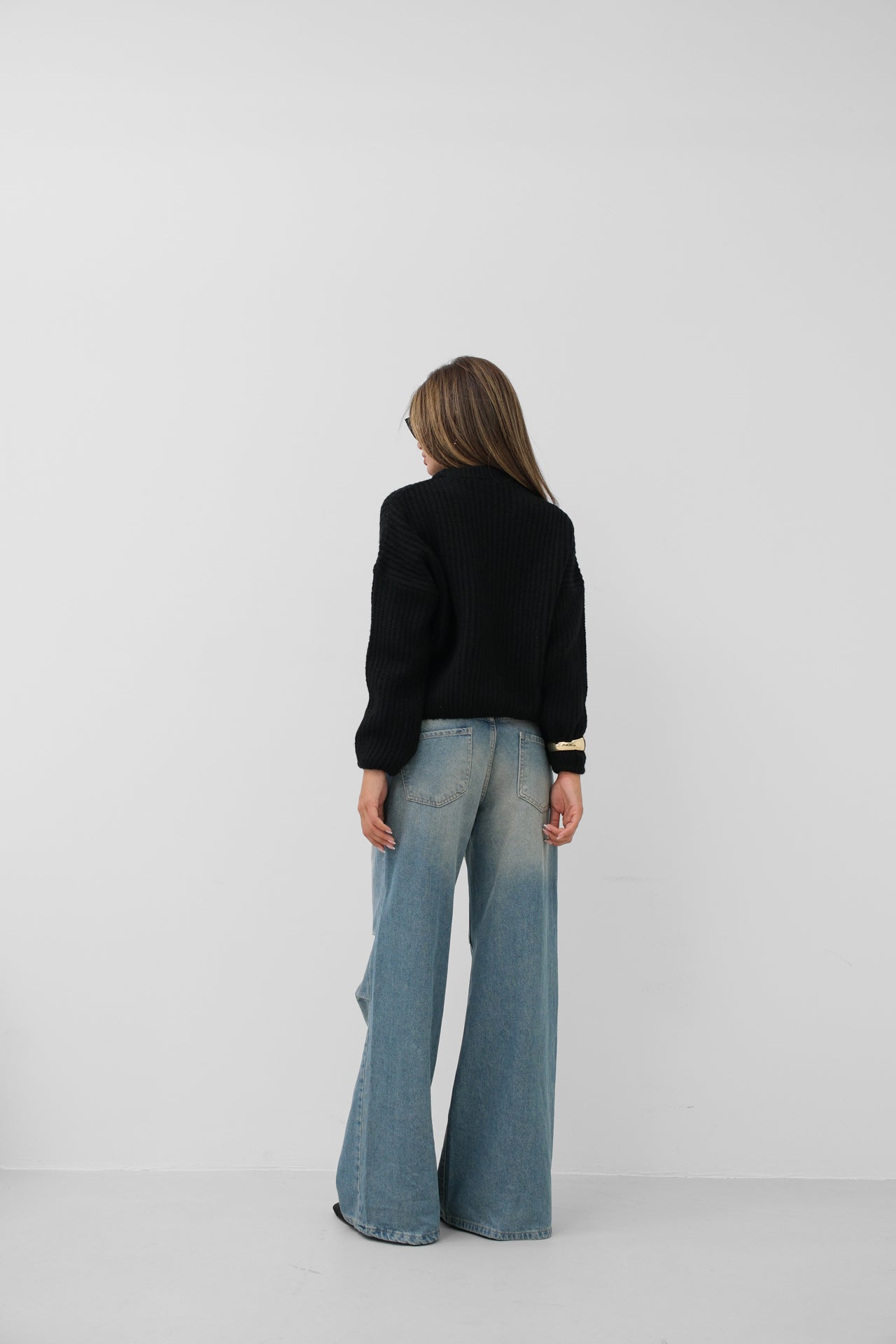 Round Neck Black Oversize Knit Black Sweater