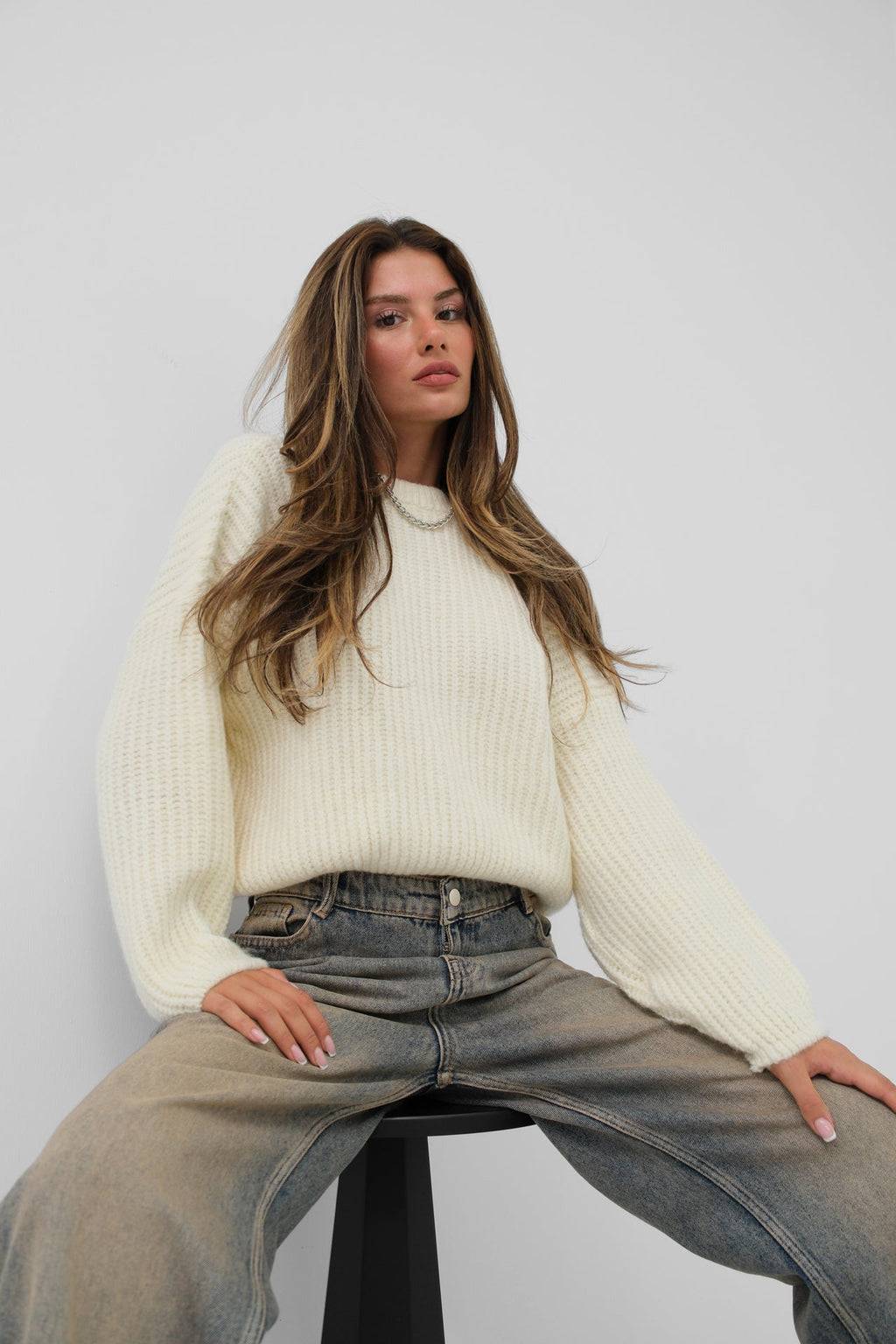 Round Yakali Ecru Oversize Knit Sweater