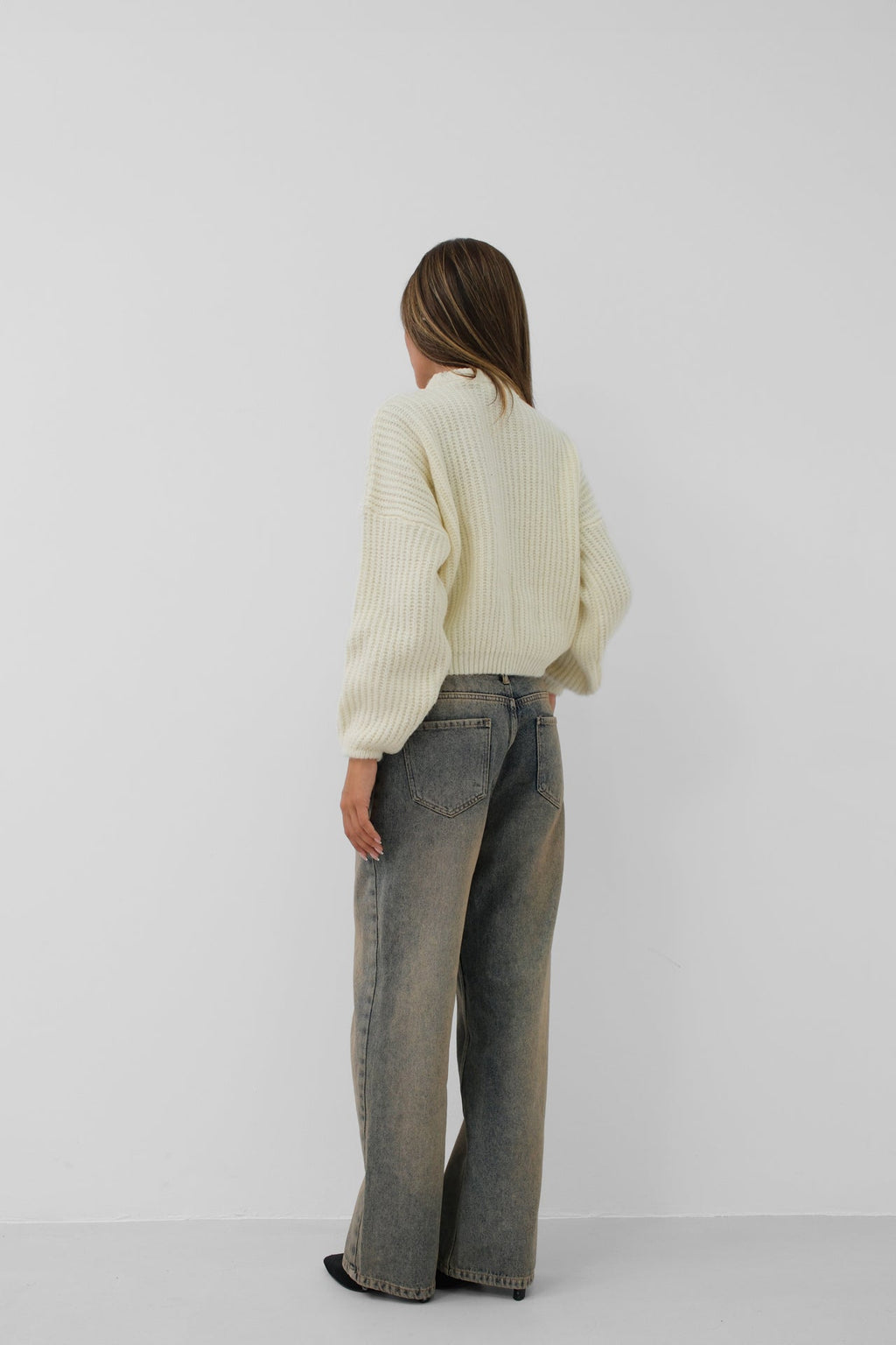 Round Yakali Ecru Oversize Knit Sweater