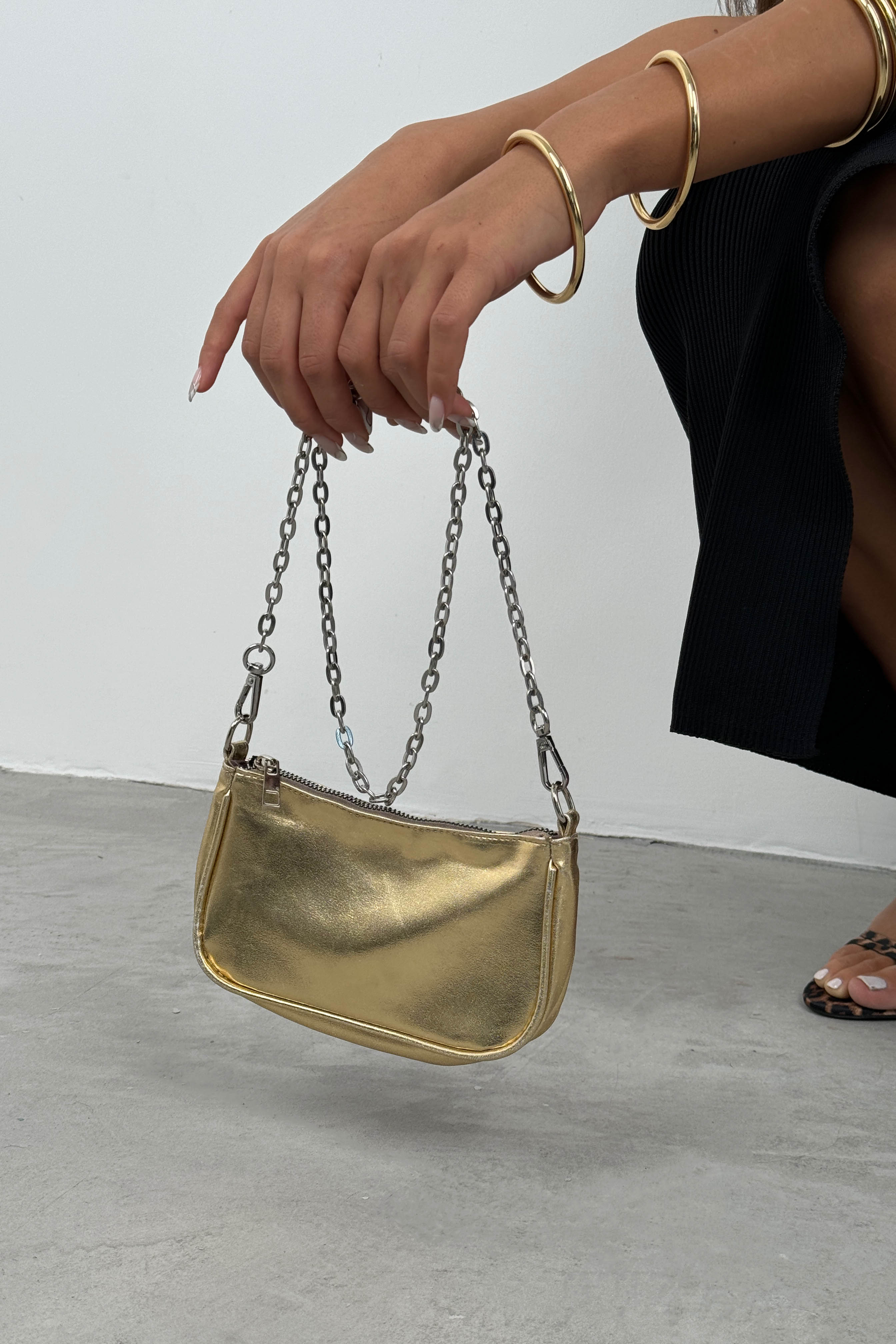Chain Detail Shiny Gold Bag